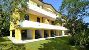 Beachfront escape one bedroom flat with ac